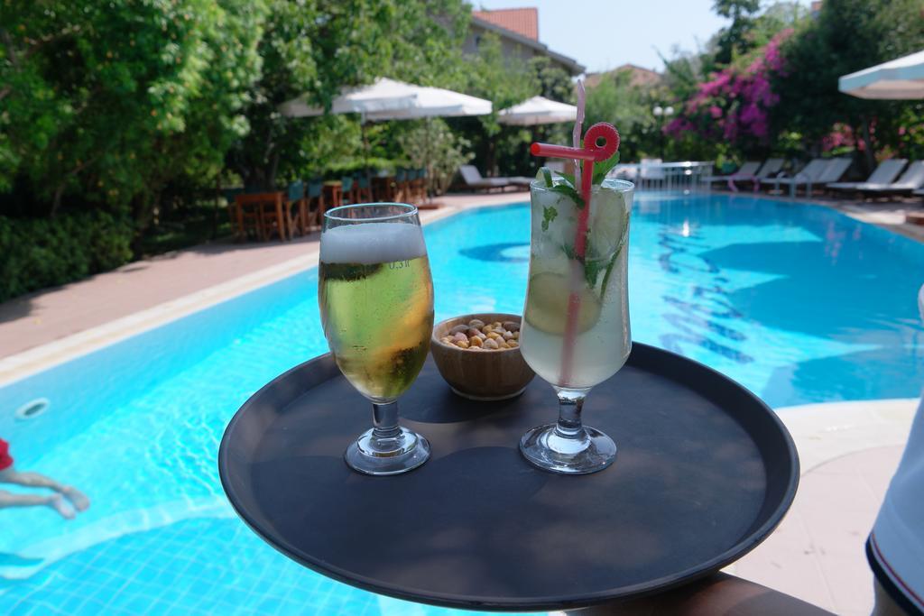 Mr. Dim Exclusive Apart Hotel Гьочек Екстериор снимка