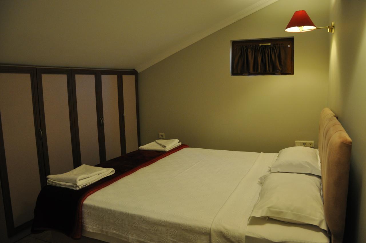 Mr. Dim Exclusive Apart Hotel Гьочек Екстериор снимка