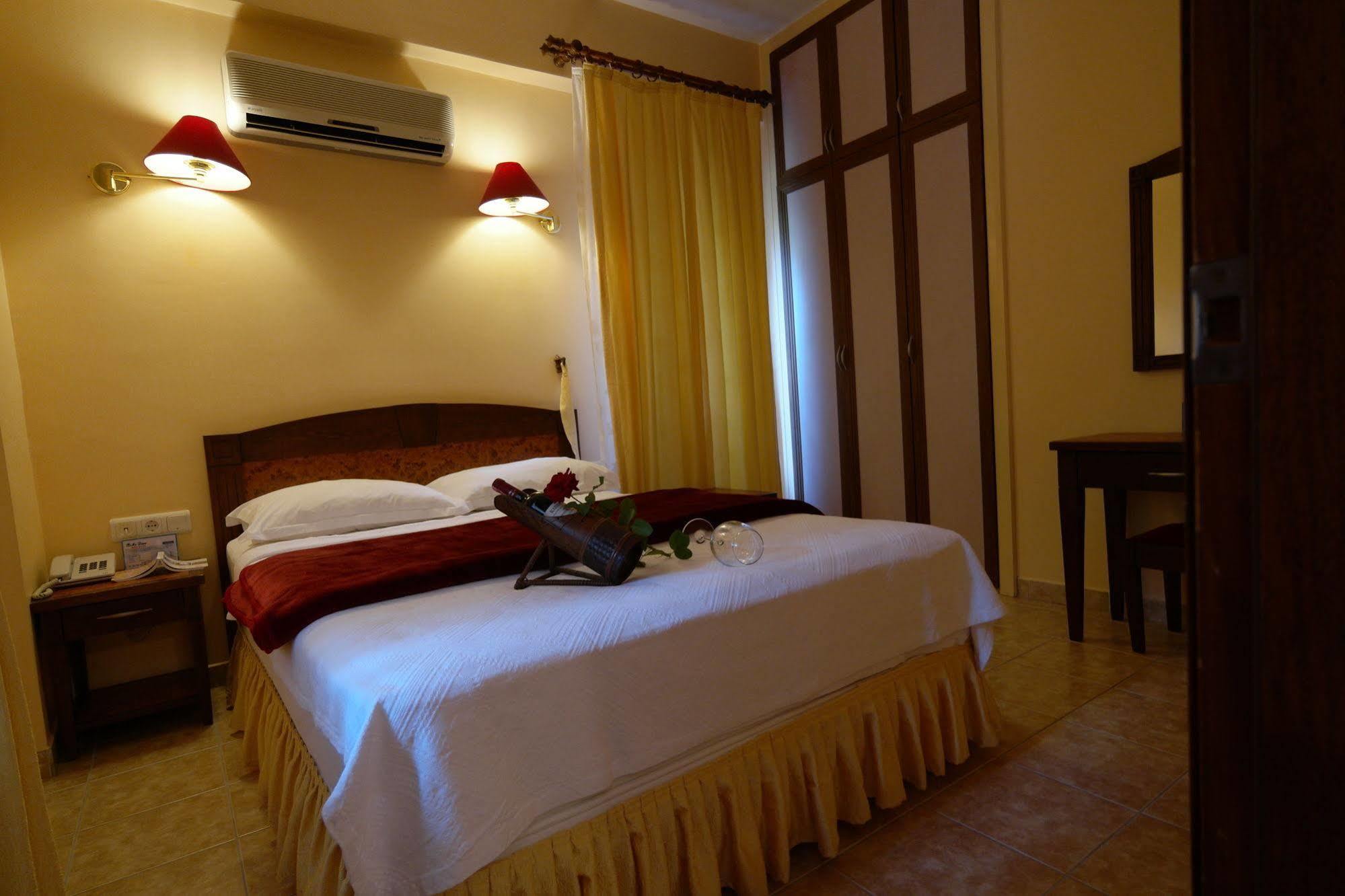 Mr. Dim Exclusive Apart Hotel Гьочек Екстериор снимка