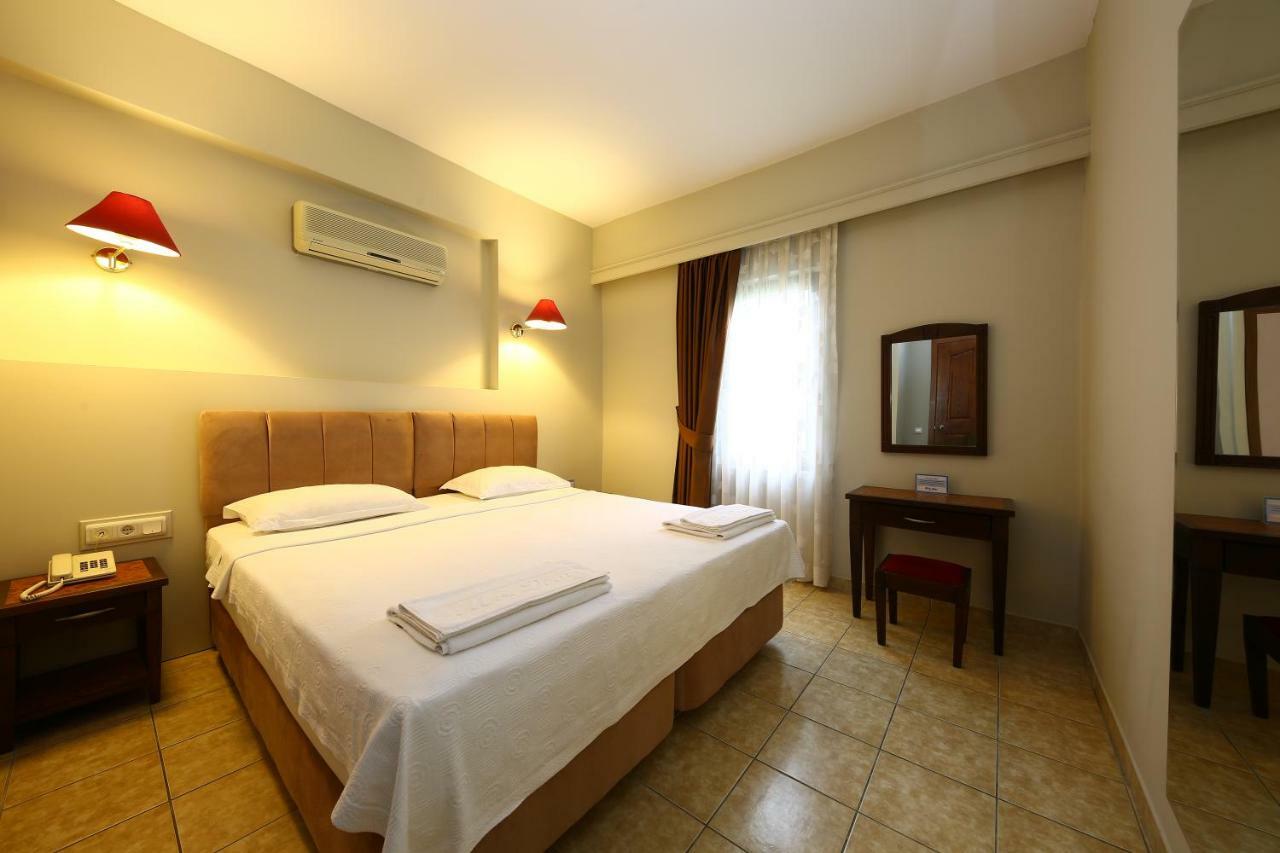 Mr. Dim Exclusive Apart Hotel Гьочек Екстериор снимка